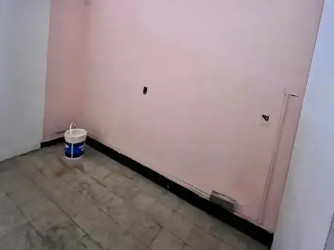 Local en Flores SIN EXPENSAS inmejorable ubicacion