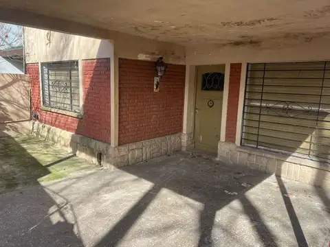 Casa en Venta en Adrogue, USD 84.000