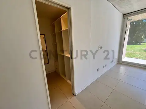 Venta de monoambiente con espacio verde, La Nazarena, Pilar