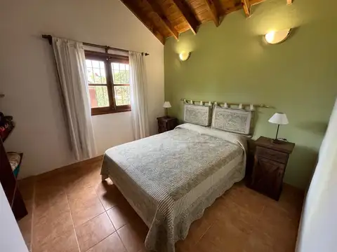Casa en Alquiler Temporal con 1 cochera
