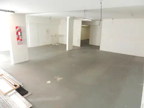 OFICINA EN ALQUILER PLANTA LIBRE 154M2 EN PISO 1 COMPLETO, RECOLETA. E-FURIO.