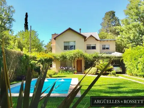 Casa 3 Dormitorios en Funes