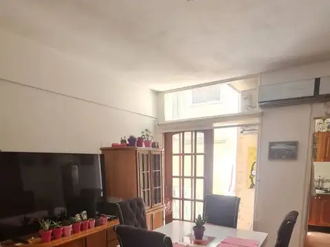Depto Tipo Casa 2 ambientes con 1 baño