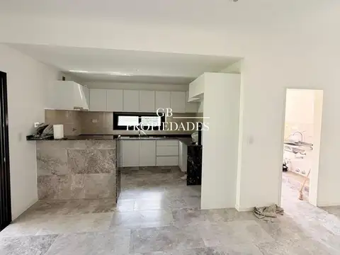 Venta de Casa de 4 AMBIENTES en Santa Lucia, Pilar