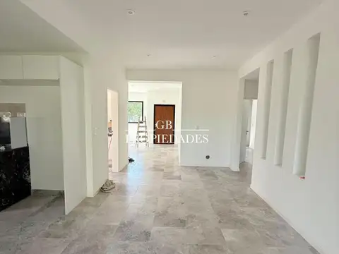 Venta de Casa de 4 AMBIENTES en Santa Lucia, Pilar