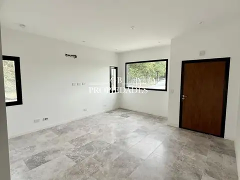 Casa en Venta en Pilar del Este - Santa Lucia, USD 161.000