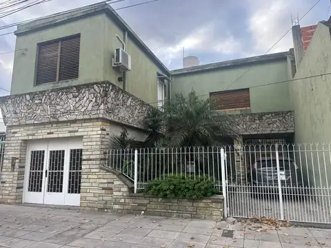 lquiler PH 2 AMB sin expensas con garage en Caseros