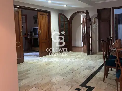 Exclusiva casa en venta en Bv. Centenario-Cañada de Gómez