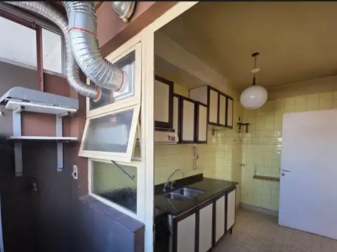 Venta departamento de 3 ambientes con Cochera en Caballito