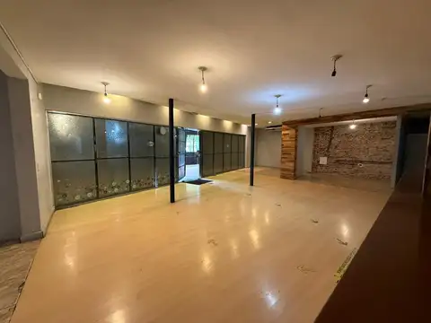 Local en Alquiler en Córdoba, $ 2.000.000