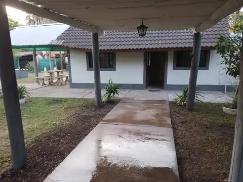 Quinta con dos casas y piscina 