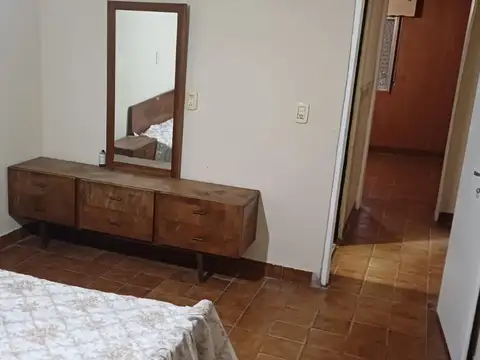 Departamento tipo casa 3 ambientes con patio en planta alta