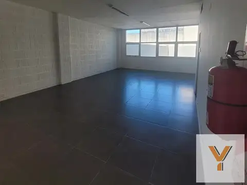 Oficina en Alquiler al Norte