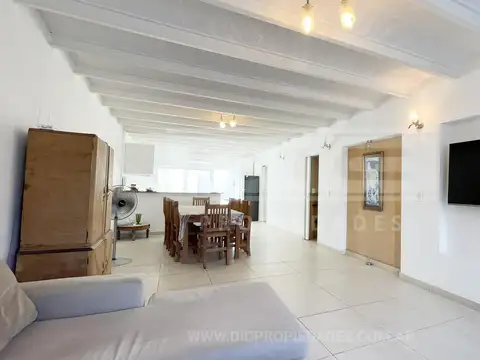 Depto Tipo Casa en Venta de 3 ambientes