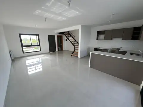 Avenida Renault Quebrada Manantiales 7800