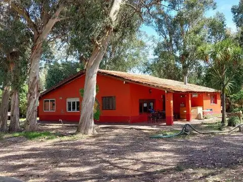 Edificio Comercial en venta - Cabañas - Baños - 1.700.000Mts2 - San Eduardo del Mar