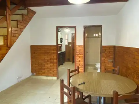 Depto Tipo Casa en Venta con 1 cocheras