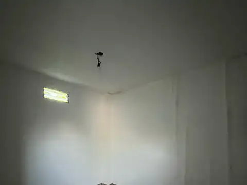 Departamento en Alquiler en Isidro Casanova, $ 280.000