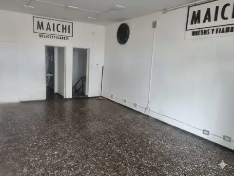 Local en Alquiler en Godoy Cruz, $ 950.000