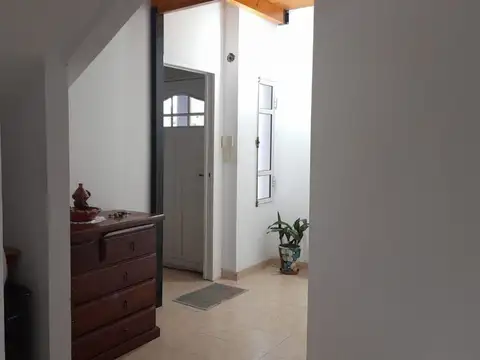 Casa en Venta en San Nicolas De Los Arroyos, USD 122.000