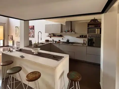 Casa en Venta en Manuel B Gonnet, USD 210.000