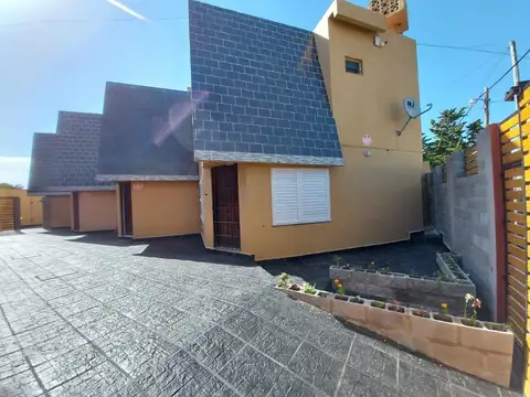 CUATRO DUPLEX EN VENTA EN MAR DEL TUYU