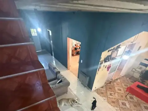 CASA DE 4 AMB CON FONDO