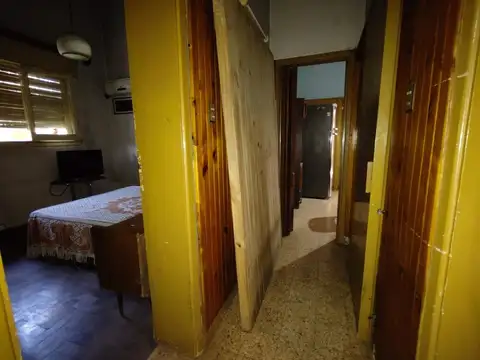 Venta esquina uso comercial en Morón