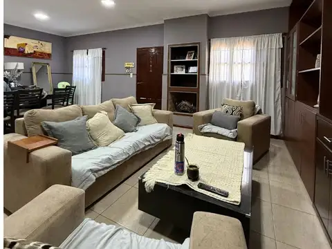 SE VENDE CASA DE CATEGORIA EN SANTO TOMÉ