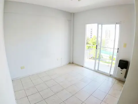 Departamento en Alquiler en Ramos Mejía, $ 575.000