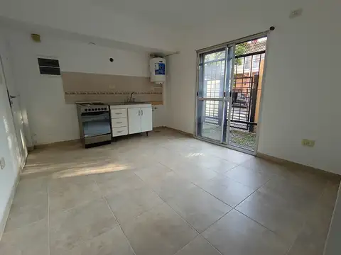 Roque Sáenz Peña 500, Piso 1