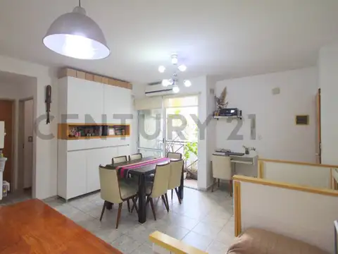 Holmberg 3100, Piso 1