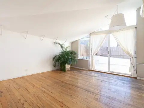 Depto Tipo Casa en Venta de 3 dormitorios