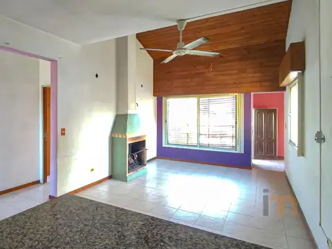 Depto Tipo Casa en Venta de 6 ambientes