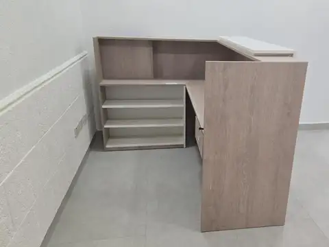 Oficina 4 ambientes con 1 baño