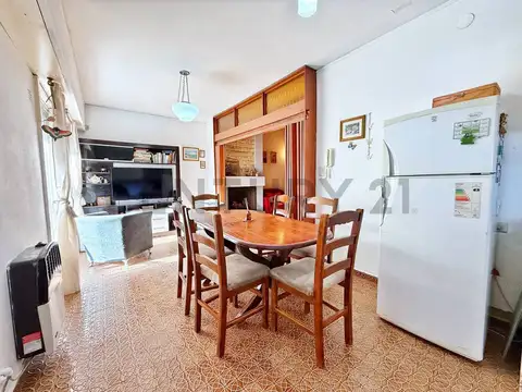 Casa en venta 3 dormitorios en Berisso calle 15 e/ 169 y Av. Montevideo