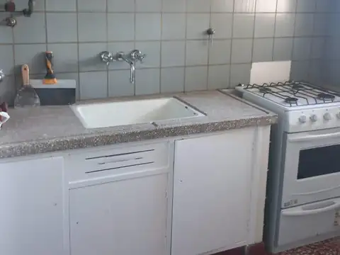 Departamento 5 ambientes con 1 baño