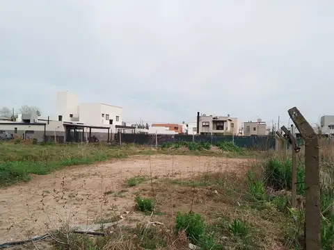 LOTE EN VENTA EN VILLA CASTELLS GONNET