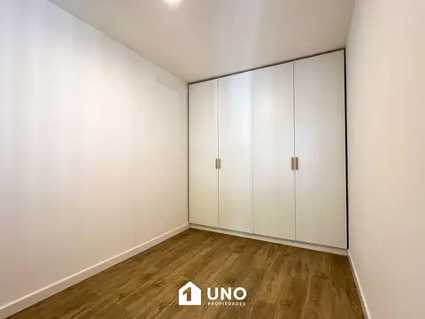 Olivé y Leguizamón - Casa de 2 Dormitorios.