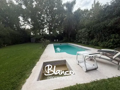 Pilar del lago 1100