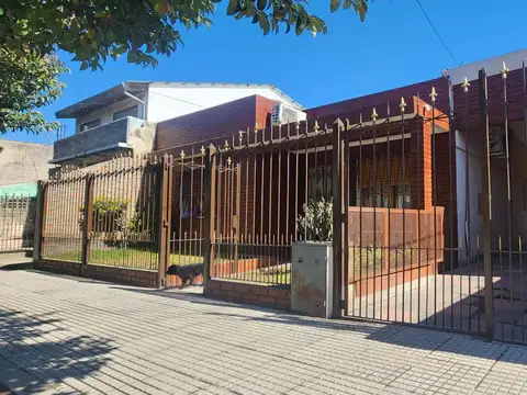 Venta casa 3 ambientes y departamento Apto Credito