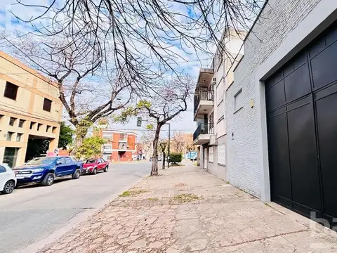 Galpon en Venta en Abasto, USD 155.000