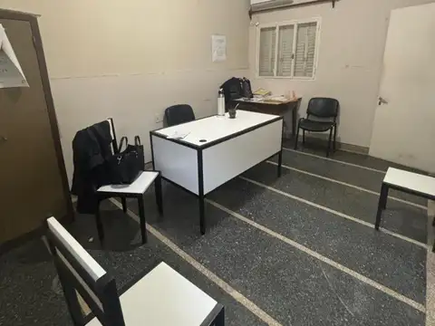 Casa 5 ambientes con 4 baños