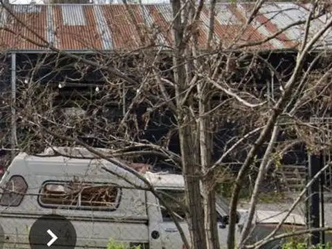Importante propiedad en esquina de Av de las Carretas y Ezeiza