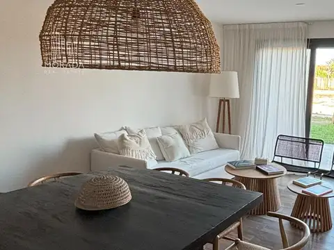 Juan Beliera  al 1400 Vivant  Tortugas Norte PB con jardin