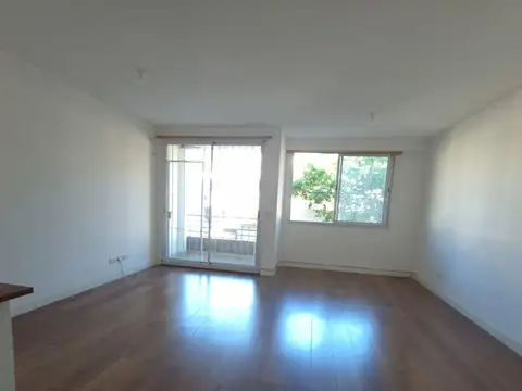 Venta amplio y luminoso Monoambiente Divisible Muy Buen Estado