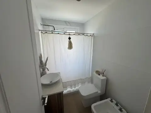 Casa en Alquiler Temporal en Puertos - Araucarias, USD 5.000