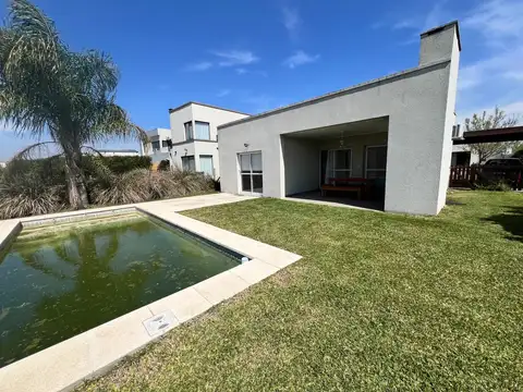 Casa en Venta en Pilar del Este - San Eduardo, USD 135.000