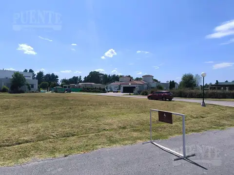 Fincas del Alba lote en Esquina