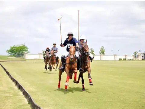 Venta Lote A La Laguna En La Providencia Polo 3 - Canning